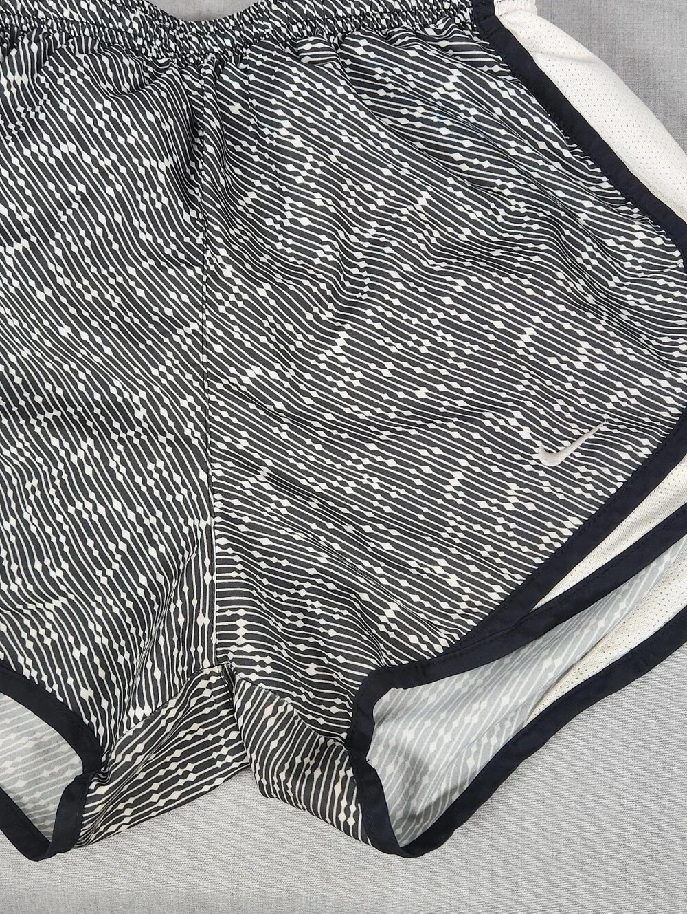Nike Womens XS Running Shorts Gray White Vented 3